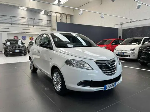 Annonce LANCIA YPSILON Essence 2015 d'occasion 