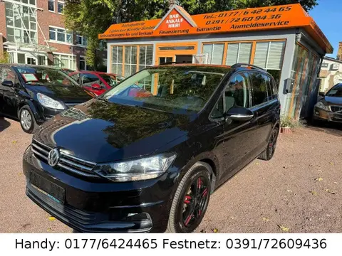 Used VOLKSWAGEN TOURAN Petrol 2018 Ad 