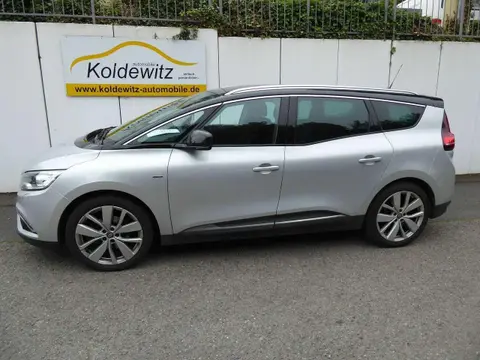 Used RENAULT GRAND SCENIC Petrol 2019 Ad 