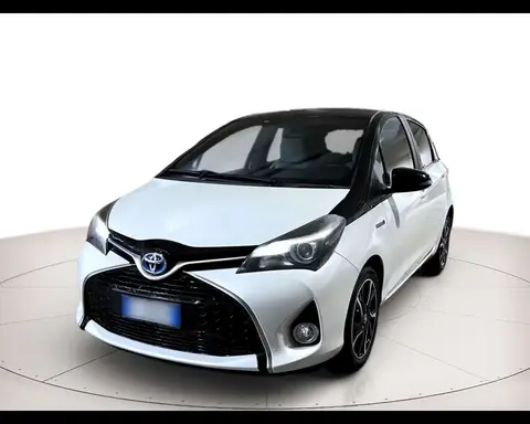 Used TOYOTA YARIS Hybrid 2016 Ad 