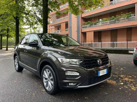 Annonce VOLKSWAGEN T-ROC Essence 2019 d'occasion 