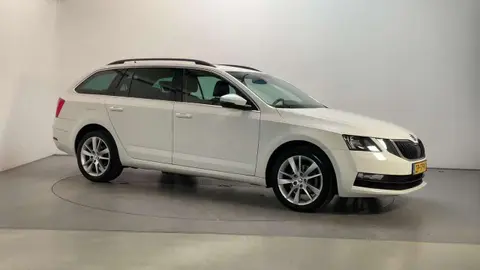 Used SKODA OCTAVIA Petrol 2019 Ad 