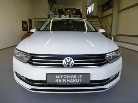 Used VOLKSWAGEN PASSAT Petrol 2018 Ad 