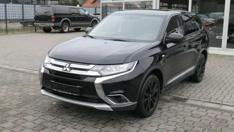 Used MITSUBISHI OUTLANDER Petrol 2017 Ad 