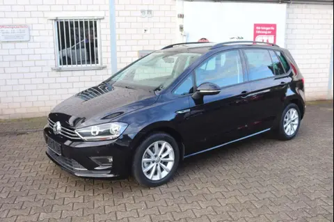 Used VOLKSWAGEN GOLF Petrol 2015 Ad 