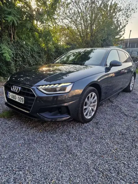 Used AUDI A4 Hybrid 2020 Ad 