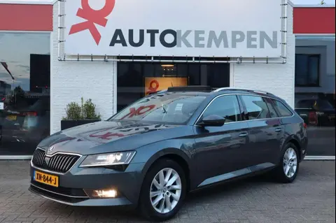 Annonce SKODA SUPERB Essence 2019 d'occasion 