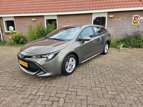 Used TOYOTA COROLLA Hybrid 2021 Ad 