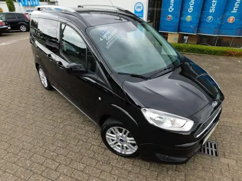 Used FORD TOURNEO Petrol 2017 Ad 