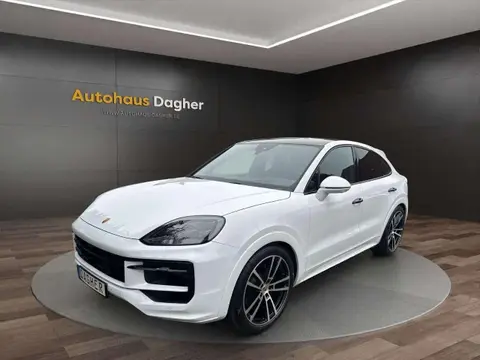 Used PORSCHE CAYENNE Petrol 2024 Ad 