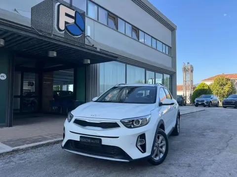 Annonce KIA STONIC Essence 2023 d'occasion 