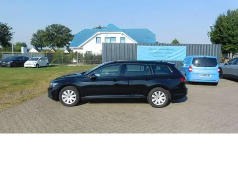 Used VOLKSWAGEN PASSAT Petrol 2022 Ad 