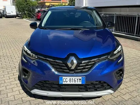 Used RENAULT CAPTUR Hybrid 2022 Ad 