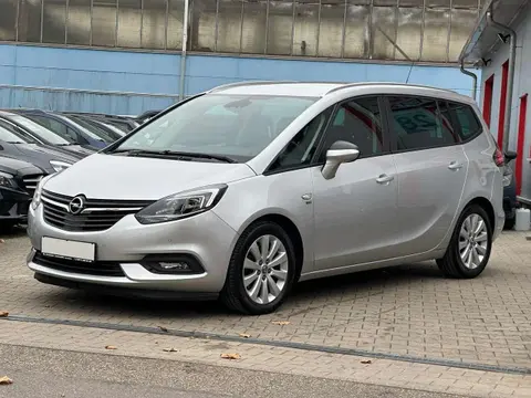 Used OPEL ZAFIRA Diesel 2019 Ad 