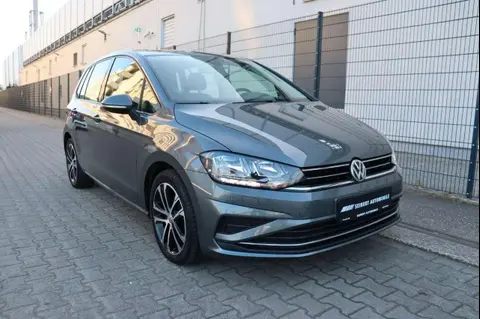 Used VOLKSWAGEN GOLF Petrol 2018 Ad 