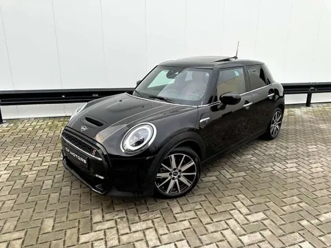 Used MINI COOPER Petrol 2021 Ad Belgium