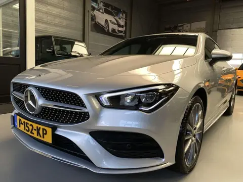 Used MERCEDES-BENZ CLASSE CLA Hybrid 2021 Ad 