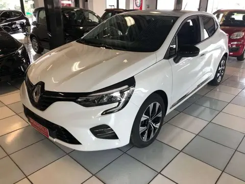 Annonce RENAULT CLIO Essence 2023 d'occasion 