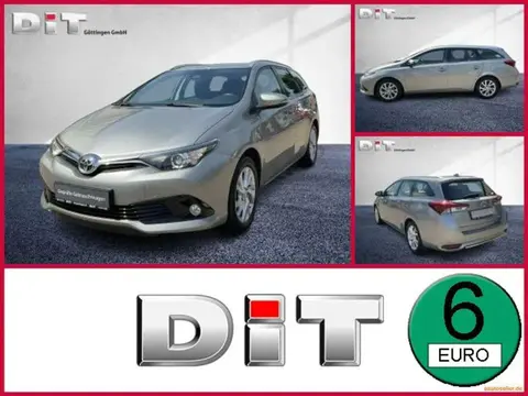 Used TOYOTA AURIS Petrol 2016 Ad 