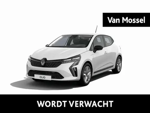 Used RENAULT CLIO Hybrid 2024 Ad 