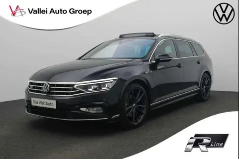 Used VOLKSWAGEN PASSAT Petrol 2023 Ad 