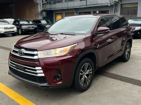 Used TOYOTA HIGHLANDER Petrol 2017 Ad 