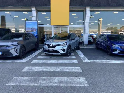 Used RENAULT CAPTUR Hybrid 2021 Ad 