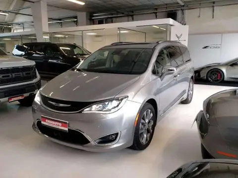 Used CHRYSLER PACIFICA Petrol 2019 Ad 