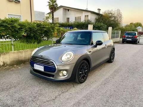 Used MINI COOPER Diesel 2017 Ad 