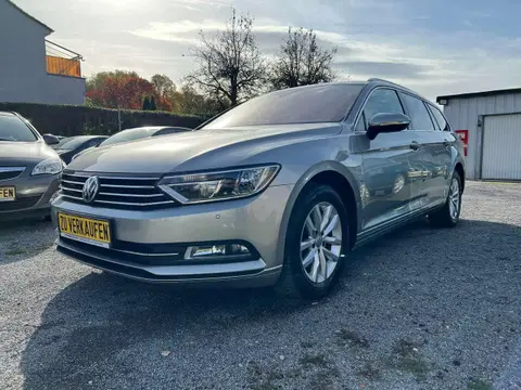 Used VOLKSWAGEN PASSAT Petrol 2016 Ad 