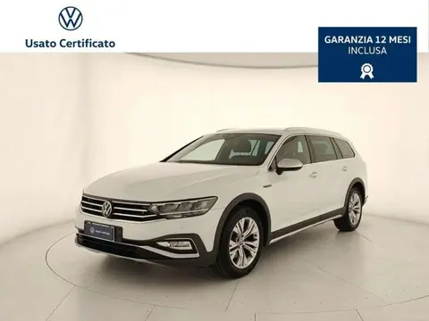 Used VOLKSWAGEN PASSAT Diesel 2023 Ad 