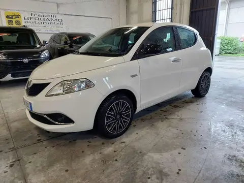 Annonce LANCIA YPSILON Essence 2017 d'occasion 