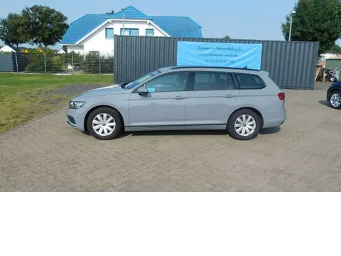 Used VOLKSWAGEN PASSAT Petrol 2022 Ad 