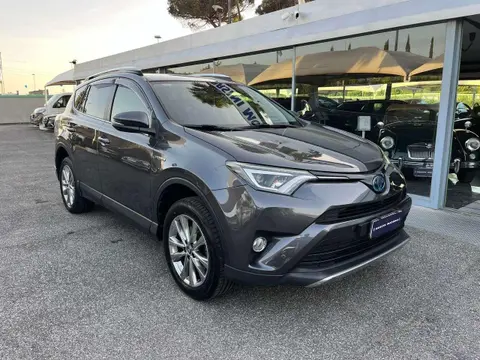 Used TOYOTA RAV4 Hybrid 2017 Ad 