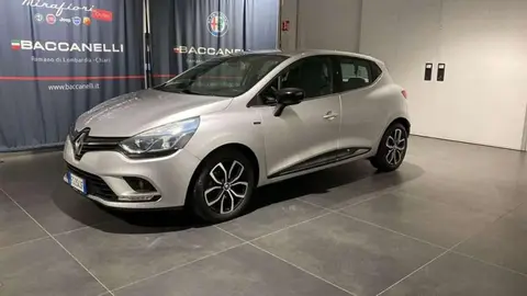 Used RENAULT CLIO Diesel 2018 Ad 