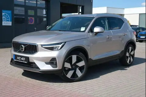 Used VOLVO XC40 Hybrid 2022 Ad 