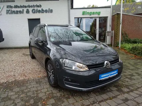 Used VOLKSWAGEN GOLF Petrol 2016 Ad 