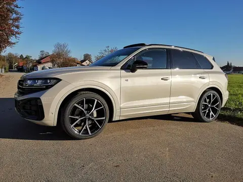 Used VOLKSWAGEN TOUAREG Diesel 2024 Ad 