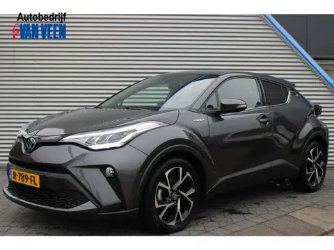 Used TOYOTA C-HR Hybrid 2021 Ad 