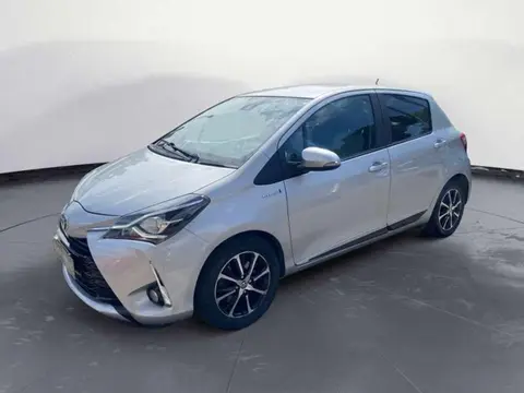 Used TOYOTA YARIS Hybrid 2020 Ad 