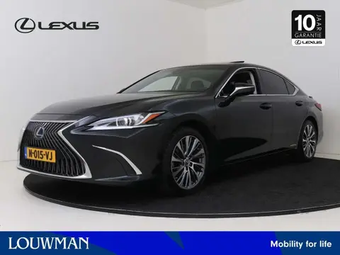 Used LEXUS ES Hybrid 2021 Ad 