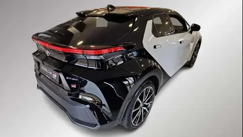 Used TOYOTA C-HR Hybrid 2024 Ad 