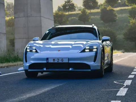 Annonce PORSCHE TAYCAN Électrique 2022 d'occasion 