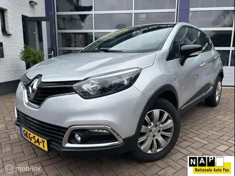 Used RENAULT CAPTUR Petrol 2016 Ad 