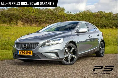 Annonce VOLVO V40 Essence 2019 d'occasion 