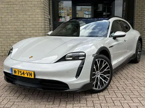 Used PORSCHE TAYCAN Electric 2022 Ad 