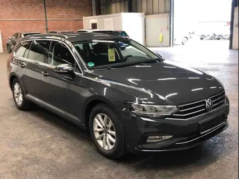 Used VOLKSWAGEN PASSAT Petrol 2021 Ad 