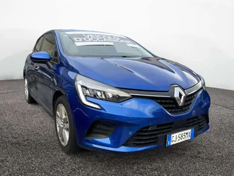 Used RENAULT CLIO Hybrid 2022 Ad 