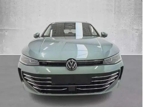 Used VOLKSWAGEN PASSAT Petrol 2024 Ad 