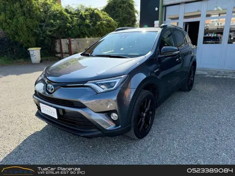 Used TOYOTA RAV4 Hybrid 2018 Ad 